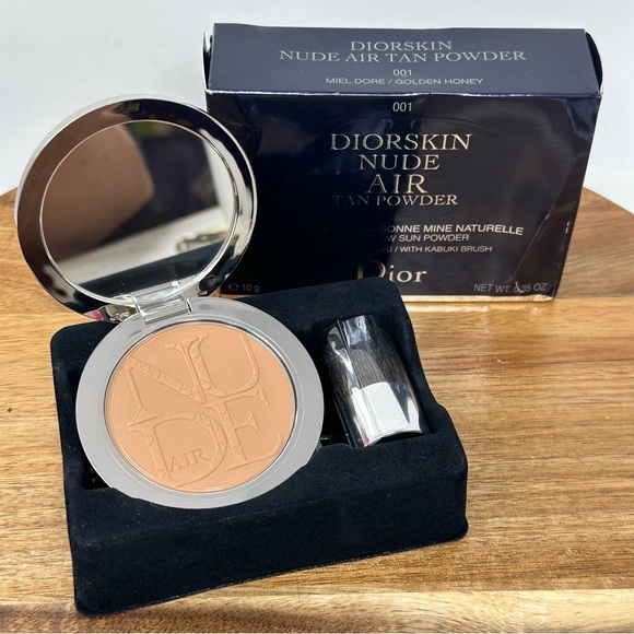 dior skin nude air tan powder